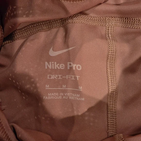 Nike Women's Rust Bike Shorts with White Swoosh - Picture 2 of 7